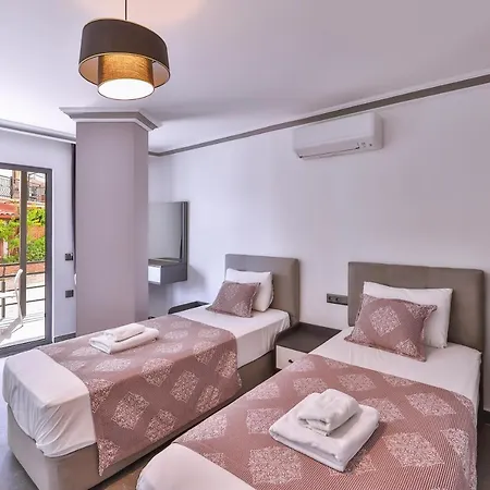 White House בית הארחה 2*