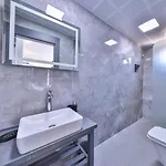 White House ゲストハウス 3*